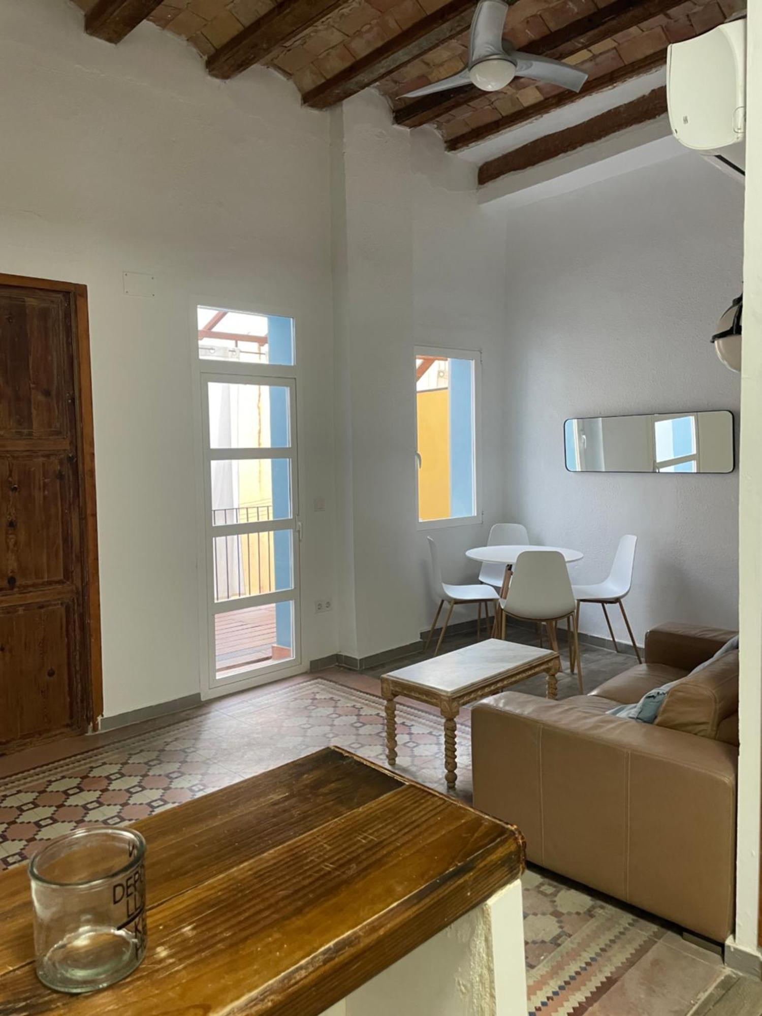 Appartamento Alojamiento Ricar Valenza Esterno foto